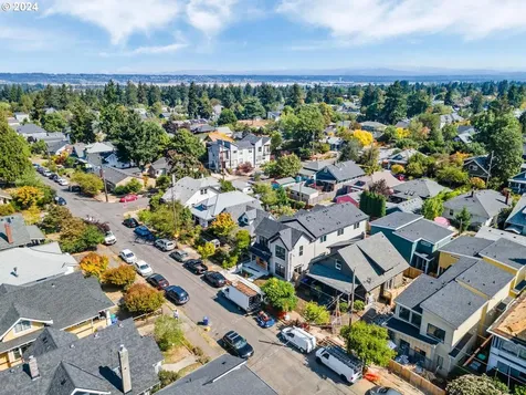 5104 NE 24th Avenue Portland OR 97211