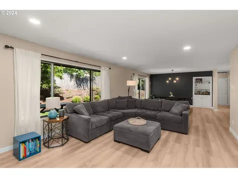9328 Sw Camille Terrace Portland OR 97223