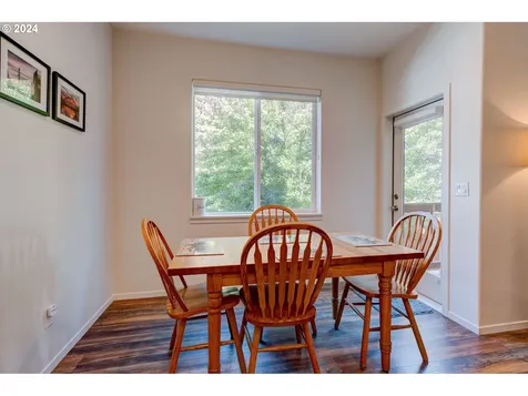 15805 Sw Redstone Drive Beaverton OR 97007