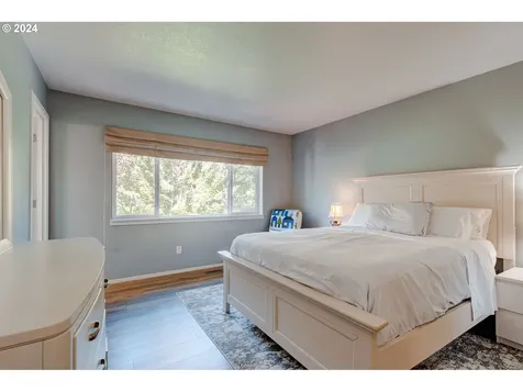 15805 Sw Redstone Drive Beaverton OR 97007