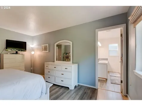 15805 Sw Redstone Drive Beaverton OR 97007