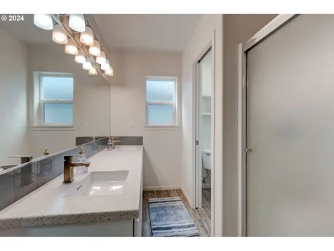 15805 Sw Redstone Drive Beaverton OR 97007