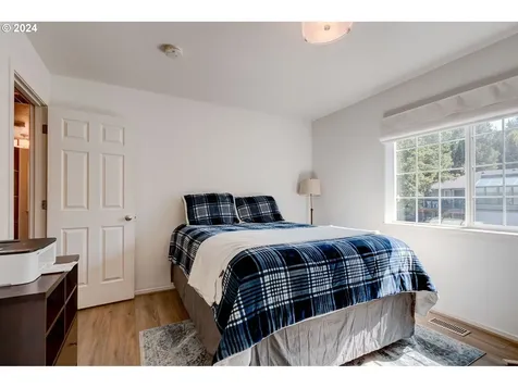 15805 Sw Redstone Drive Beaverton OR 97007