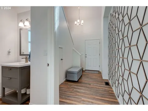 15805 Sw Redstone Drive Beaverton OR 97007