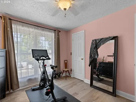 714 Se 40th Street Troutdale OR 97060