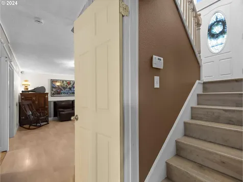714 Se 40th Street Troutdale OR 97060