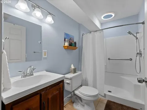 714 Se 40th Street Troutdale OR 97060