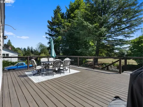 714 Se 40th Street Troutdale OR 97060