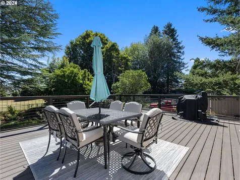 714 Se 40th Street Troutdale OR 97060