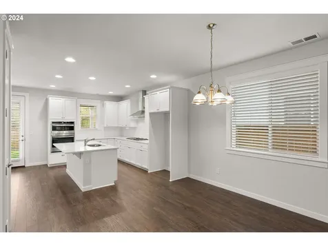 27614 SW Alder Lane Wilsonville OR 97070