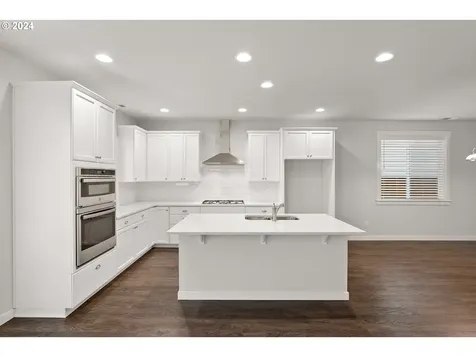27614 SW Alder Lane Wilsonville OR 97070