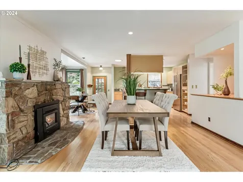 10750 SW Boones Ferry Road Portland OR 97219