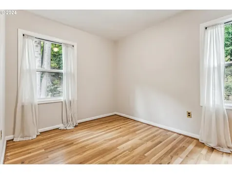 10750 SW Boones Ferry Road Portland OR 97219