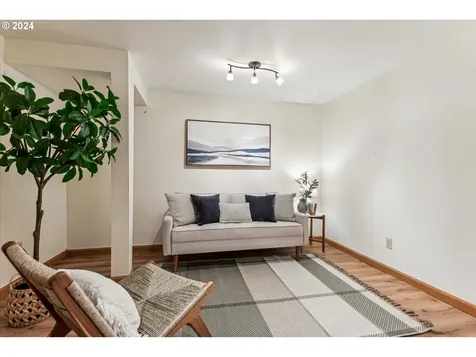 10750 SW Boones Ferry Road Portland OR 97219