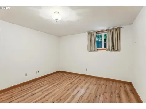 10750 SW Boones Ferry Road Portland OR 97219