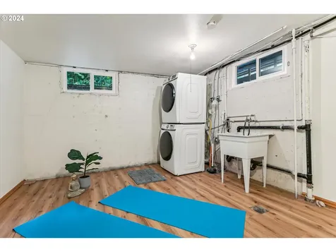 10750 SW Boones Ferry Road Portland OR 97219