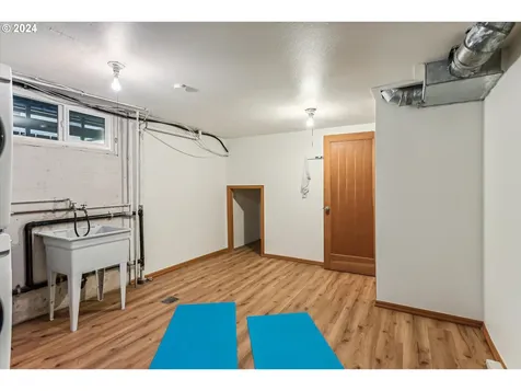 10750 SW Boones Ferry Road Portland OR 97219