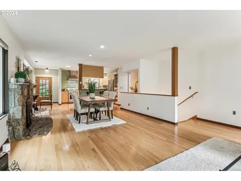 10750 SW Boones Ferry Road Portland OR 97219