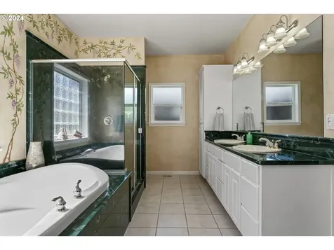2174 Ashbury Drive Eugene OR 97408