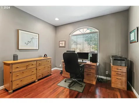 2174 Ashbury Drive Eugene OR 97408