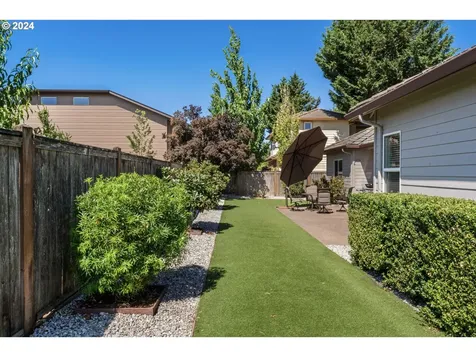 2174 Ashbury Drive Eugene OR 97408