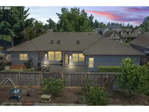 2174 Ashbury Drive Eugene OR 97408