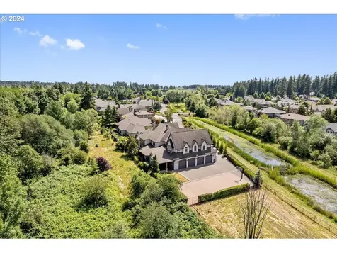 803 Se 202nd Court Camas WA 98607