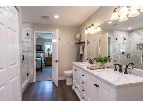 806 Touchstone Lane Roseburg OR 97471
