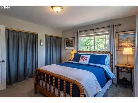 806 Touchstone Lane Roseburg OR 97471