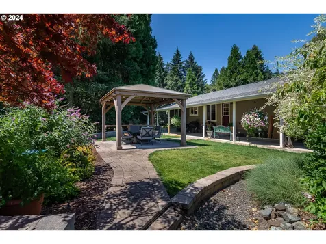 806 Touchstone Lane Roseburg OR 97471