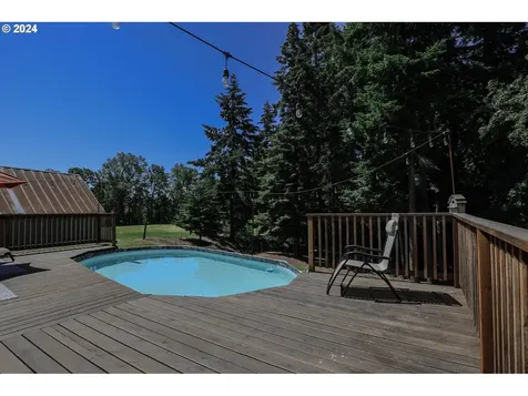 806 Touchstone Lane Roseburg OR 97471
