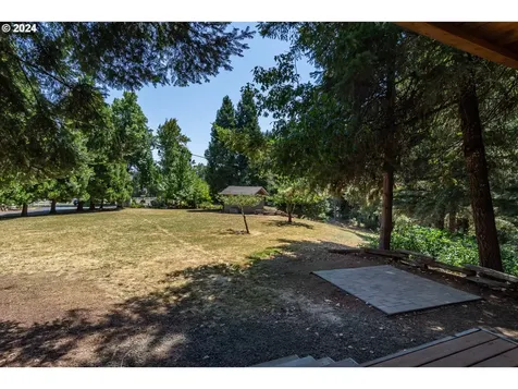 806 Touchstone Lane Roseburg OR 97471