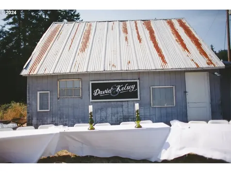 806 Touchstone Lane Roseburg OR 97471