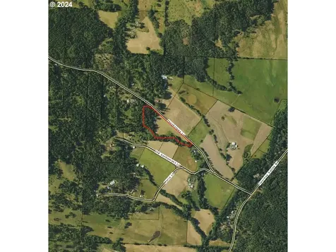 806 Touchstone Lane Roseburg OR 97471