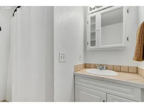 5 W 37th Avenue Eugene OR 97405
