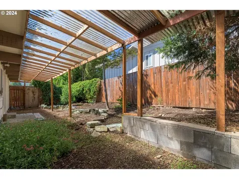 5 W 37th Avenue Eugene OR 97405