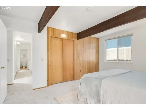 5 W 37th Avenue Eugene OR 97405