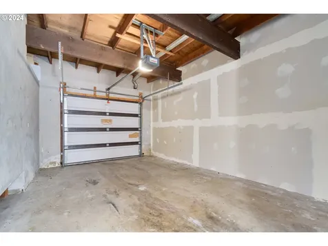 5 W 37th Avenue Eugene OR 97405
