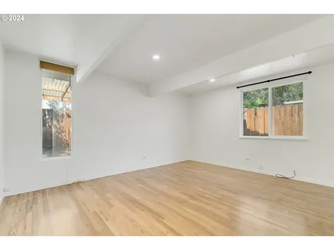 5 W 37th Avenue Eugene OR 97405
