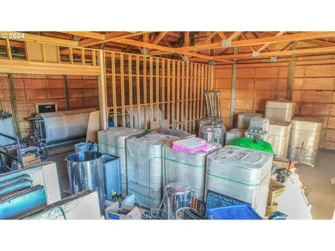 200 Running Dogs Lane St. Helens OR 97051