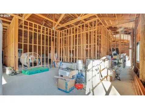 200 Running Dogs Lane St. Helens OR 97051