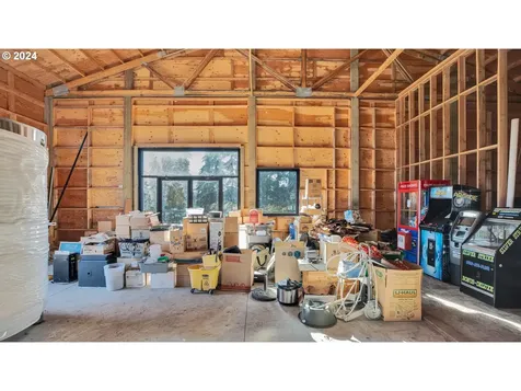 200 Running Dogs Lane St. Helens OR 97051