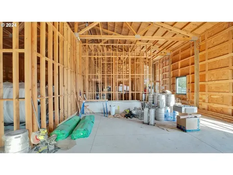 200 Running Dogs Lane St. Helens OR 97051