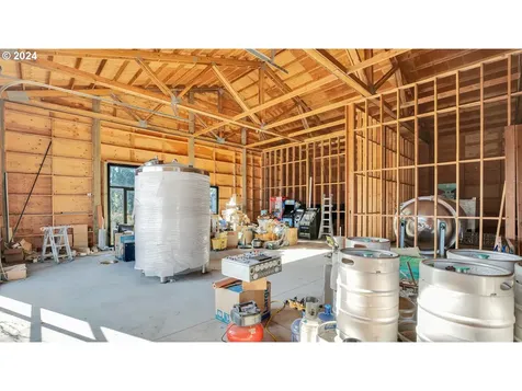 200 Running Dogs Lane St. Helens OR 97051