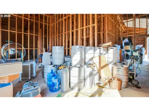 200 Running Dogs Lane St. Helens OR 97051