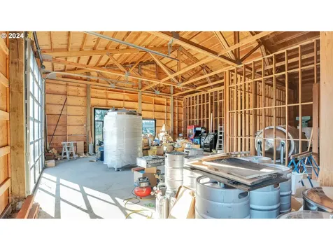 200 Running Dogs Lane St. Helens OR 97051