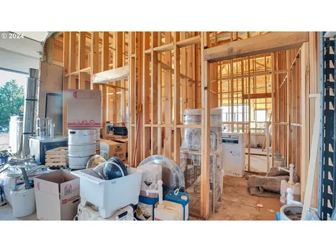 200 Running Dogs Lane St. Helens OR 97051