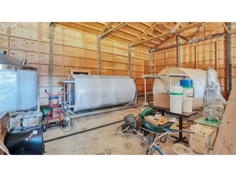 200 Running Dogs Lane St. Helens OR 97051