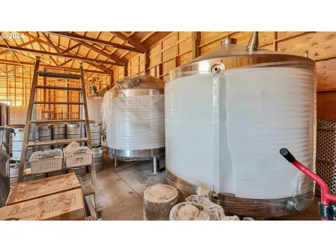 200 Running Dogs Lane St. Helens OR 97051