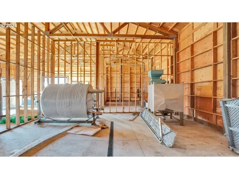 200 Running Dogs Lane St. Helens OR 97051